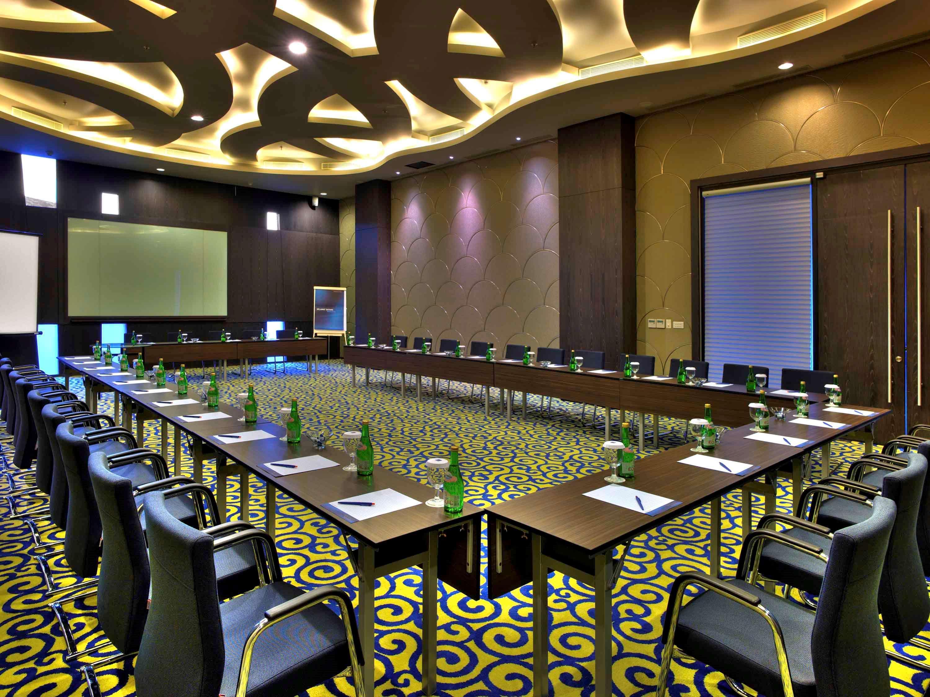 Novotel Lampung Бандар Лампунг Екстериор снимка