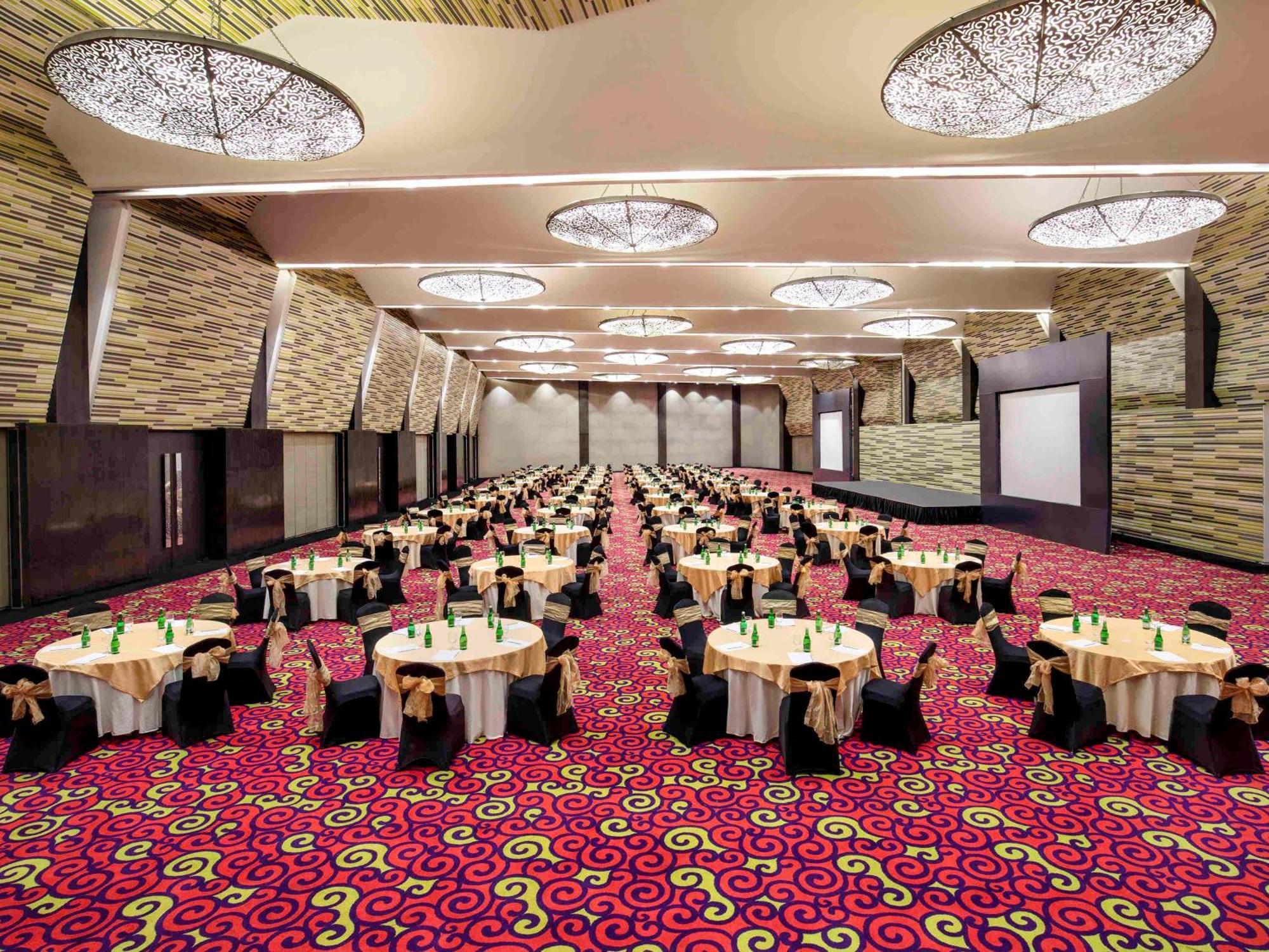 Novotel Lampung Бандар Лампунг Екстериор снимка