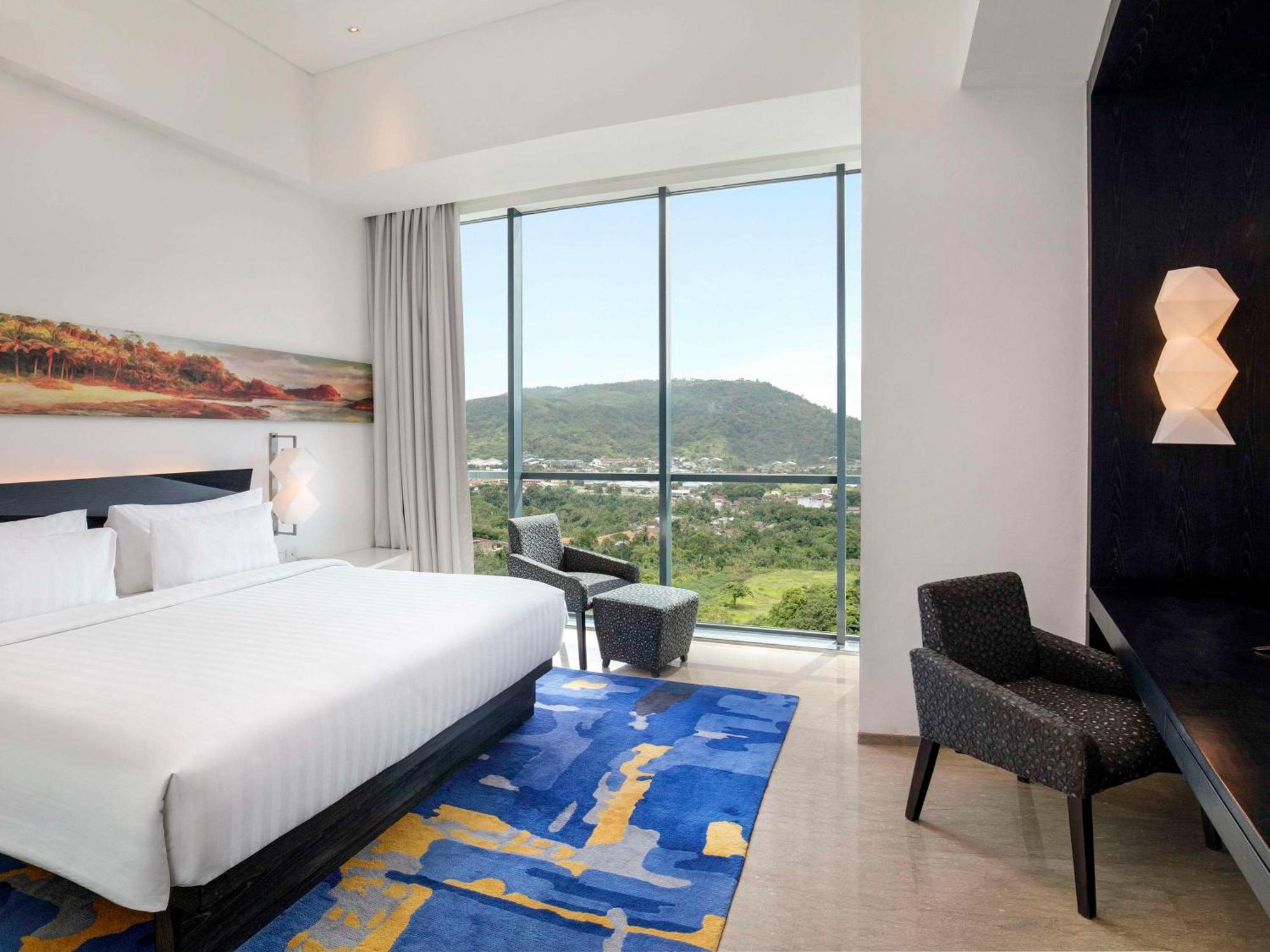 Novotel Lampung Бандар Лампунг Екстериор снимка