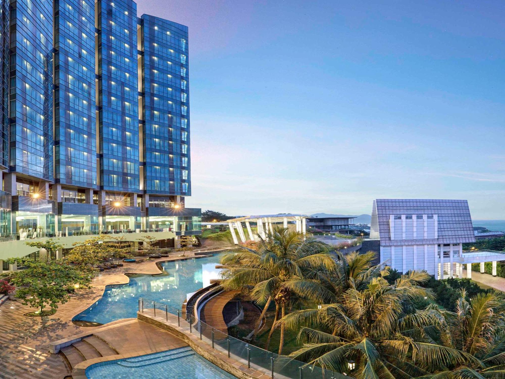 Novotel Lampung Бандар Лампунг Екстериор снимка